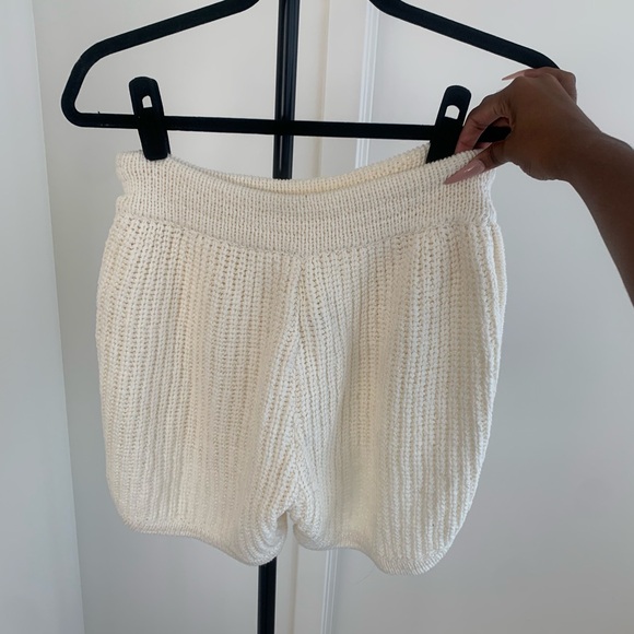 NWT Eggshell knit shorts - Picture 3 of 4